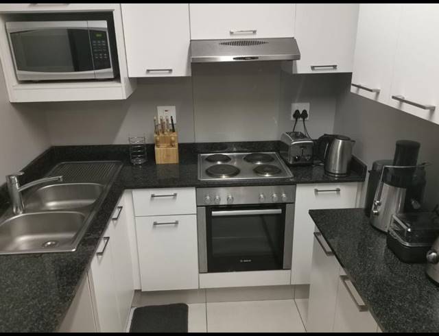 1 BEDROOM PROPERTY TO RENT IN UMHLANGA RIDGE